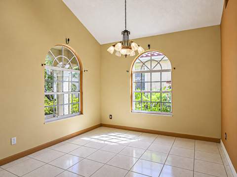 564 SW Saint Kitts Cove, Port St. Lucie FL - photo 21 of 60