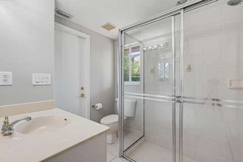 122 Sarona Circle, Royal Palm Beach FL - photo 10 of 56
