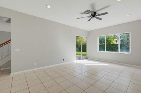 122 Sarona Circle, Royal Palm Beach FL - photo 12 of 56