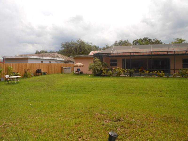 4 bedroom Single Family Residence at 1940 SW 51st Terrace, Plantation Harbor Fourth Add, Plantation — photo 3