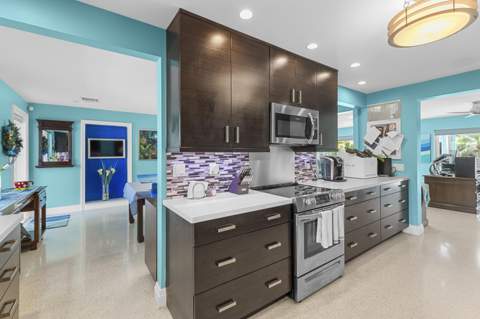 2317 NW 6th Avenue, Wilton Manors FL - photo 10 of 40