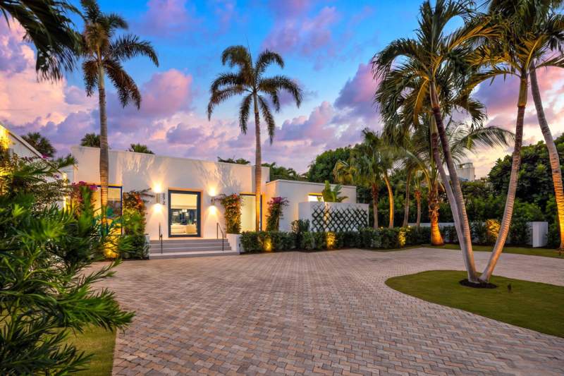 4 bedroom Single Family Residence at 272 Sandpiper Drive, Dodge Estates In, Palm Beach — photo 3