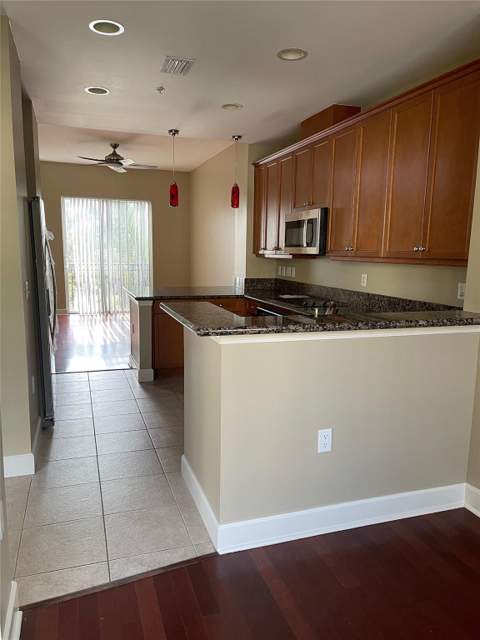 3952 Coral Heights Way, Oakland Park FL - photo 6 of 22