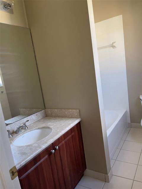 3952 Coral Heights Way, Oakland Park FL - photo 21 of 22