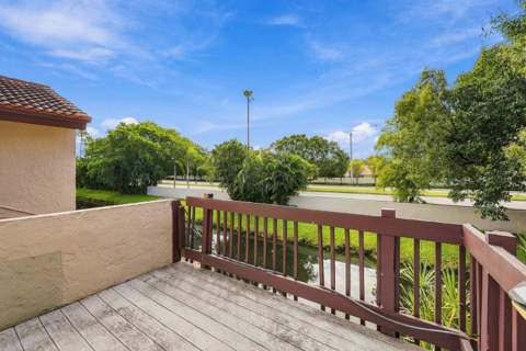 9313 W Sunrise Boulevard, Plantation FL - photo 24 of 41