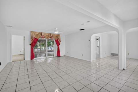 1960 NW 107th Avenue, Pembroke Pines FL - photo 6 of 53