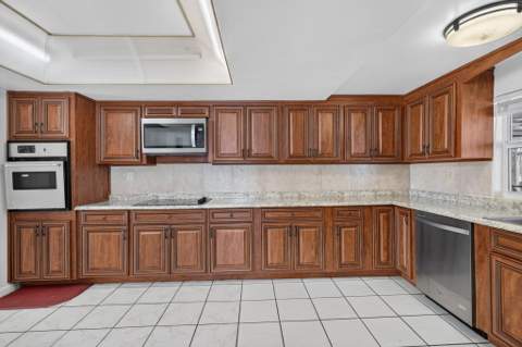 1960 NW 107th Avenue, Pembroke Pines FL - photo 16 of 53
