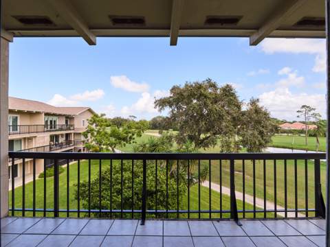 18479 SE Wood Haven Lane #E, Jupiter FL - photo 24 of 41