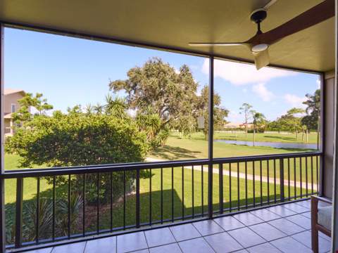 18479 SE Wood Haven Lane #E, Jupiter FL - photo 10 of 41