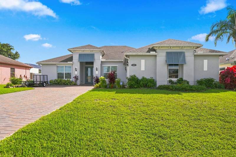 4 bedroom Single Family Residence at 6020 NW Winfield Drive, Port St Lucie Section 44, Port St. Lucie — photo 2