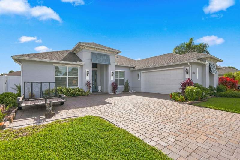 4 bedroom Single Family Residence at 6020 NW Winfield Drive, Port St Lucie Section 44, Port St. Lucie — photo 3