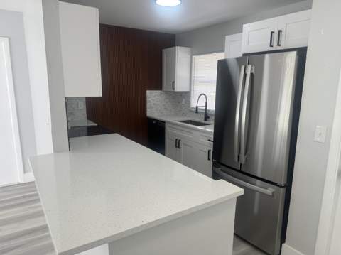 2522 SE Mariposa Avenue, Port St. Lucie FL - photo 6 of 29