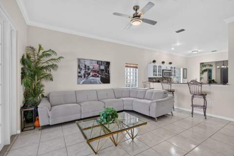 1976 NW 169th Avenue, Pembroke Pines FL - photo 17 of 42