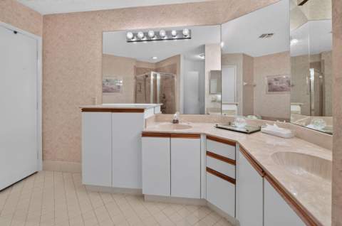 5290 Europa Drive #E, Boynton Beach FL - photo 14 of 59