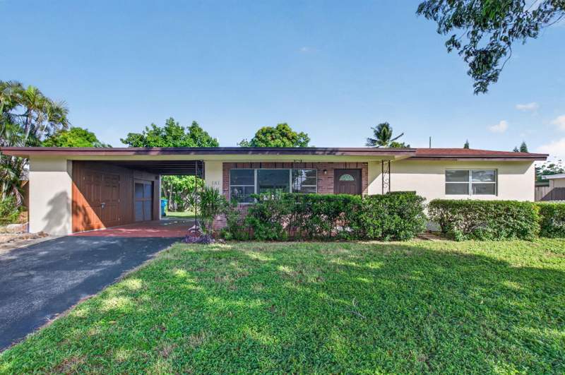 3 bedroom Single Family Residence at 161 SE 28th Avenue, Seacrest Estates, Boynton Beach — photo 2