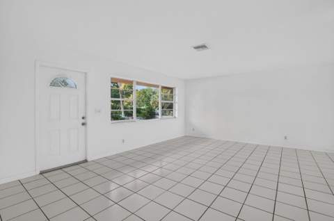 161 SE 28th Avenue, Boynton Beach FL - photo 9 of 53