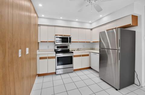 161 SE 28th Avenue, Boynton Beach FL - photo 16 of 53