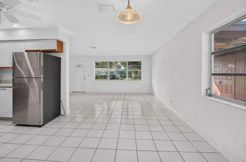 161 SE 28th Avenue, Boynton Beach FL - photo 18 of 53