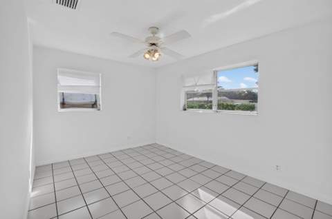 161 SE 28th Avenue, Boynton Beach FL - photo 20 of 53