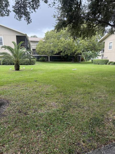 18400 SE Wood Haven Lane #M, Jupiter FL - photo 12 of 14