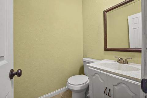 5917 Eastwood Drive, Fort Pierce FL - photo 18 of 41
