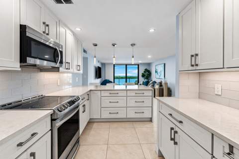 1200 Marine Way #902, North Palm Beach FL - photo 8 of 29