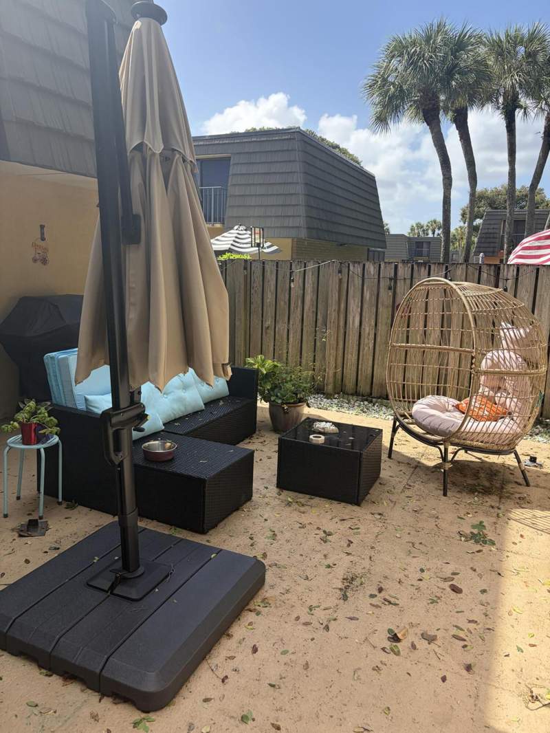2 bedroom Townhouse at 4506 45th Way, Village Of Sandalwood Lakes 3, West Palm Beach — photo 3