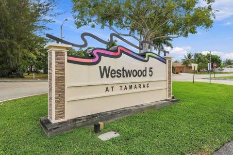 8121 NW 93rd Avenue, Tamarac FL - photo 23 of 25