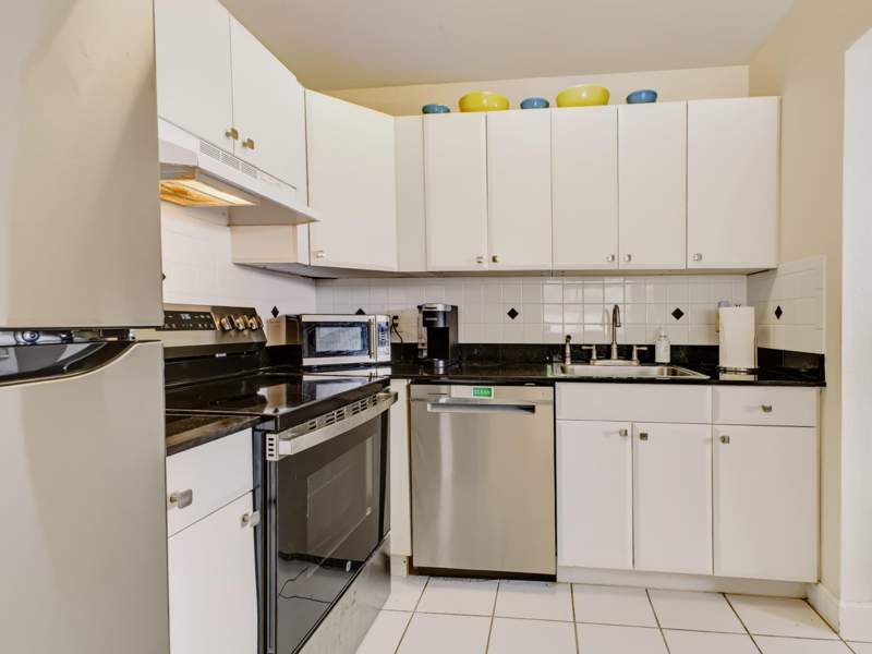 1 bedroom Condominium at 146 Tuscany B, Kings Point Tuscany Condos, Delray Beach — photo 3