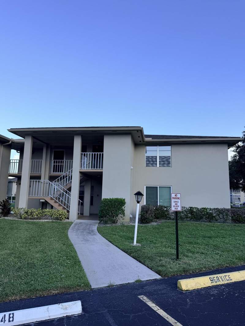 2 bedroom Condominium at 25 Lake Vista Trail #102, Vista St Lucie Buildings 9 Thru 20, Port St. Lucie — photo 2