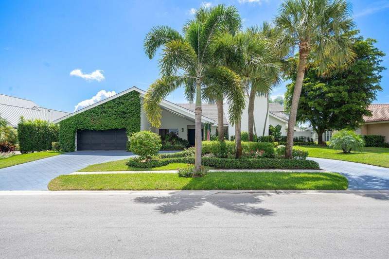 4 bedroom Single Family Residence at 17152 Cassava Way, Bocaire Golf Club 2, Boca Raton — photo 2
