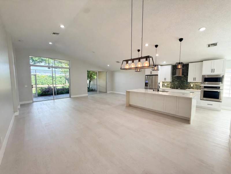 2 bedroom Single Family Residence at 11704 Dove Hollow Avenue, Lester Pud 6, Boynton Beach — photo 3