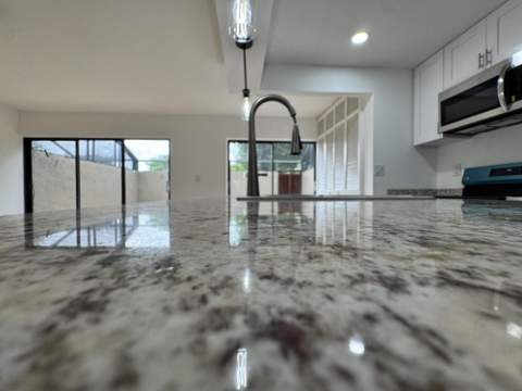 1100 W Fairway Road #1100, Pembroke Pines FL - photo 8 of 32