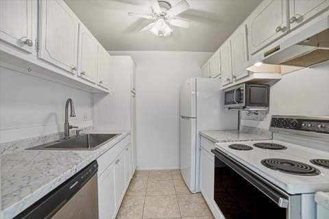 131 Doolen Court #306, North Palm Beach FL - photo 10 of 31