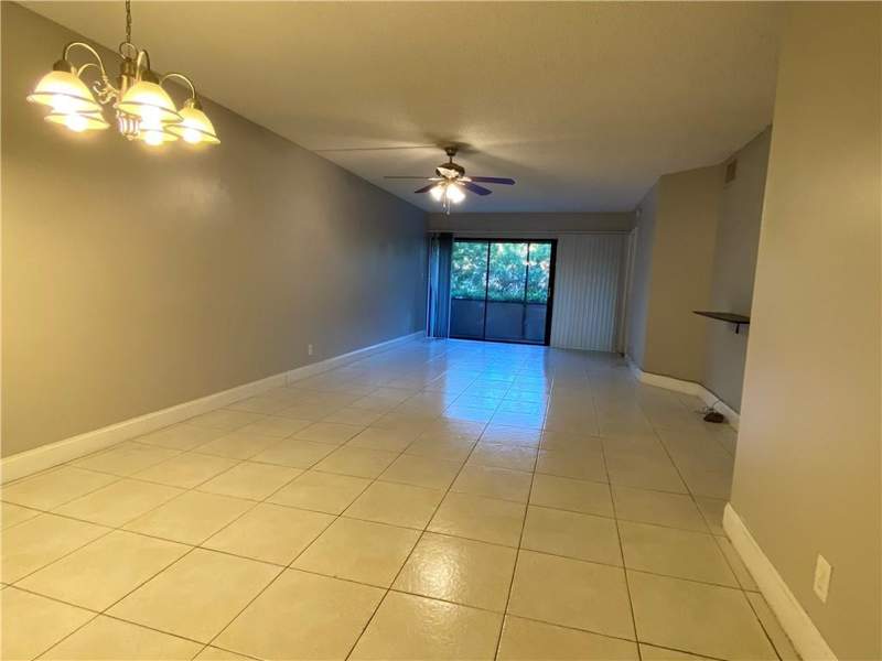 2 bedroom Condominium at 2967 Riverside Drive #109, Coral Plaza Condo, Coral Springs — photo 5