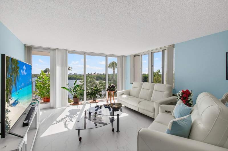 2 bedroom Condominium at 4750 S Ocean Boulevard #Unit 305, Aberdeen Arms, Highland Beach — photo 2