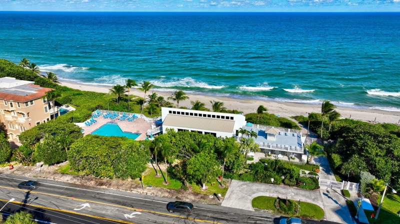 2 bedroom Condominium at 4750 S Ocean Boulevard #Unit 305, Aberdeen Arms, Highland Beach — photo 5
