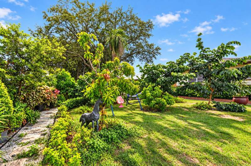 3 bedroom Single Family Residence at 4306 Waterway Drive, Barama Park, Lake Worth — photo 5