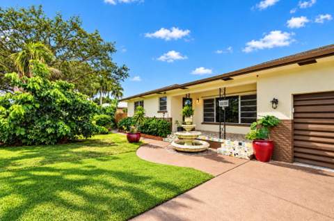 4306 Waterway Drive, Lake Worth FL - photo 6 of 60