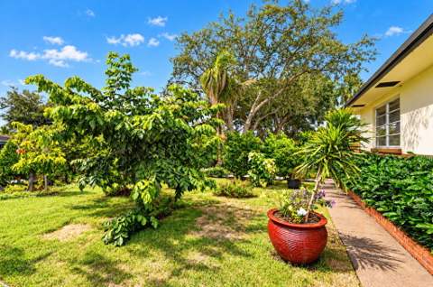 4306 Waterway Drive, Lake Worth FL - photo 7 of 60