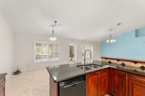 2001 SE Dranson Circle, Port St. Lucie FL - photo 21 of 69