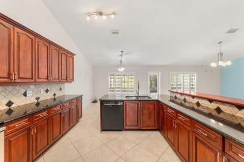 2001 SE Dranson Circle, Port St. Lucie FL - photo 23 of 69