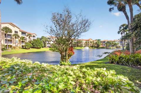 300 Uno Lago Drive #104, Juno Beach FL - photo 19 of 60