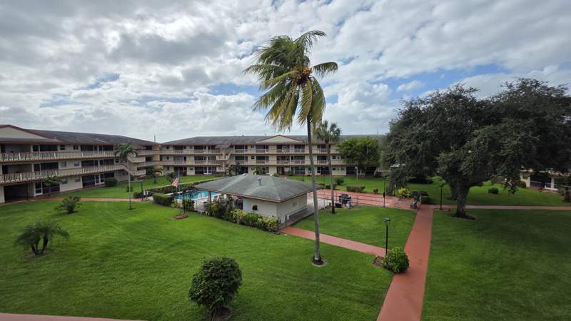 2 bedroom Condominium at 5300 Washington Street #336H, beverly hills, Hollywood — photo 4