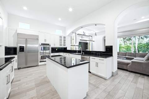 7486 NW 116th Lane, Parkland FL - photo 15 of 65