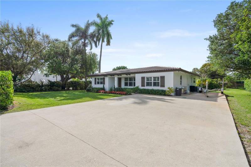 3 bedroom Single Family Residence at 330 Center Street, Pine Gardens, Jupiter — photo 4