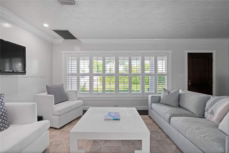 3 bedroom Single Family Residence at 330 Center Street, Pine Gardens, Jupiter — photo 5