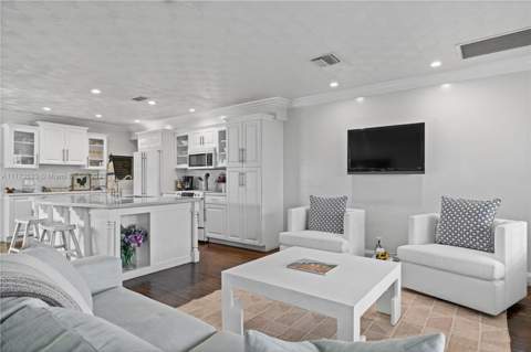 330 Center Street, Jupiter FL - photo 7 of 57