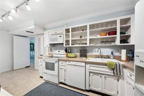 1151 N Fort Lauderdale Beach Boulevard #2b, Fort Lauderdale FL - photo 13 of 38