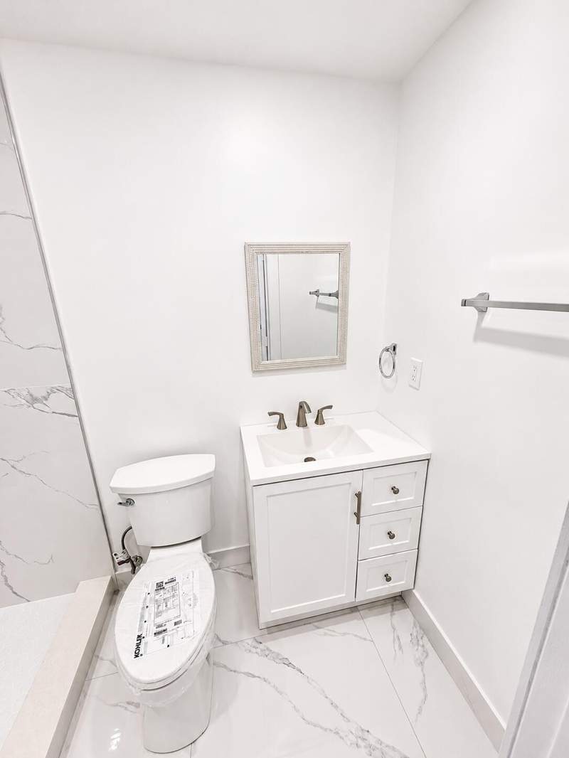 4 bedroom Single Family Residence at 2210 NW 93rd Avenue, Rainbow Lakes, Pembroke Pines — photo 5